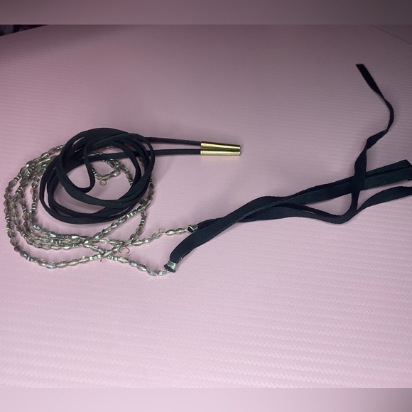 9 choker necklaces - Picture 4 of 6